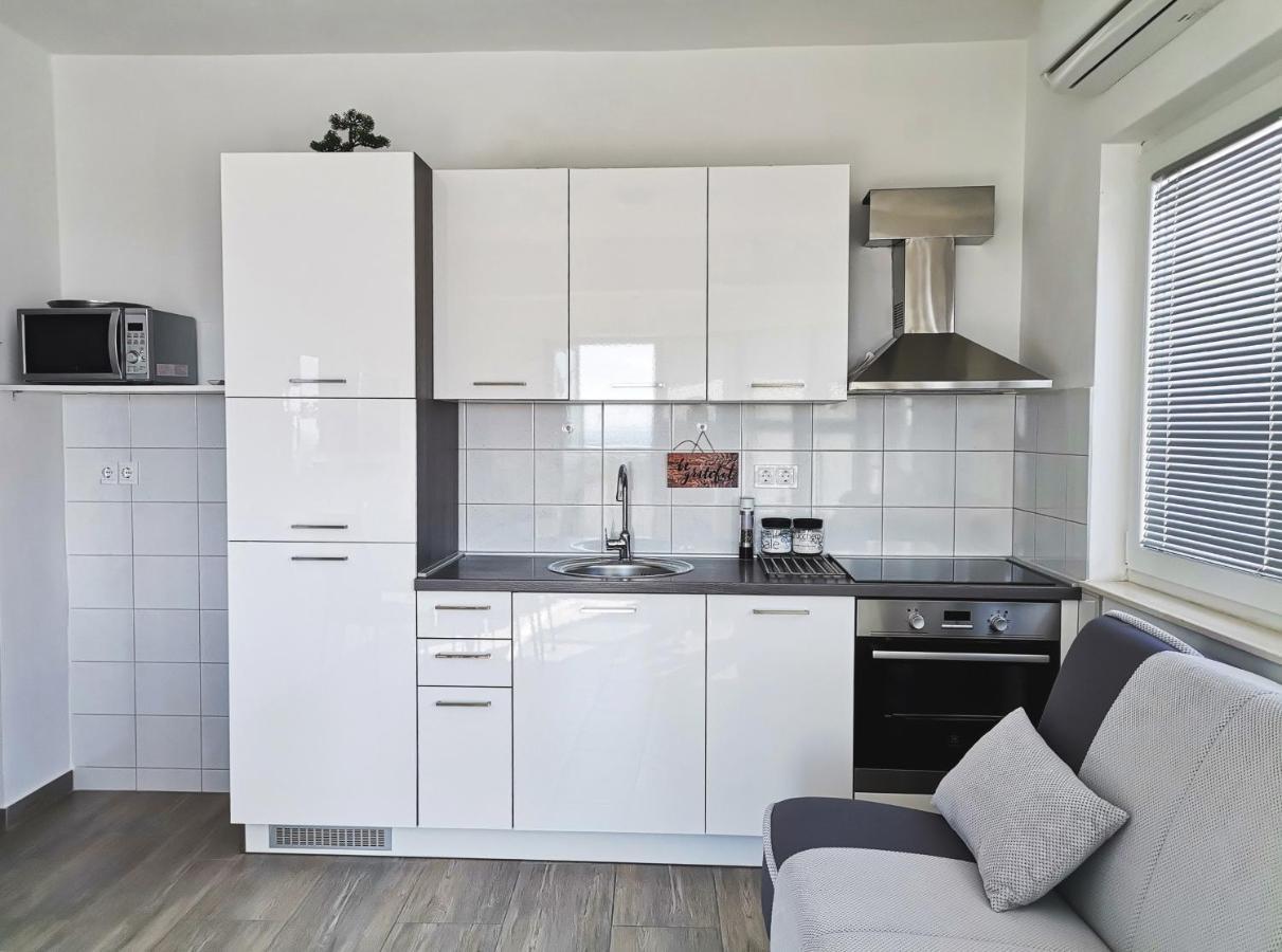 Apartmani Radić Primosten Bagian luar foto
