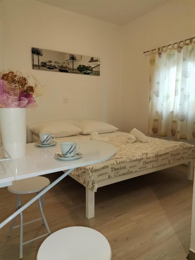 Apartmani Radić Primosten Bagian luar foto