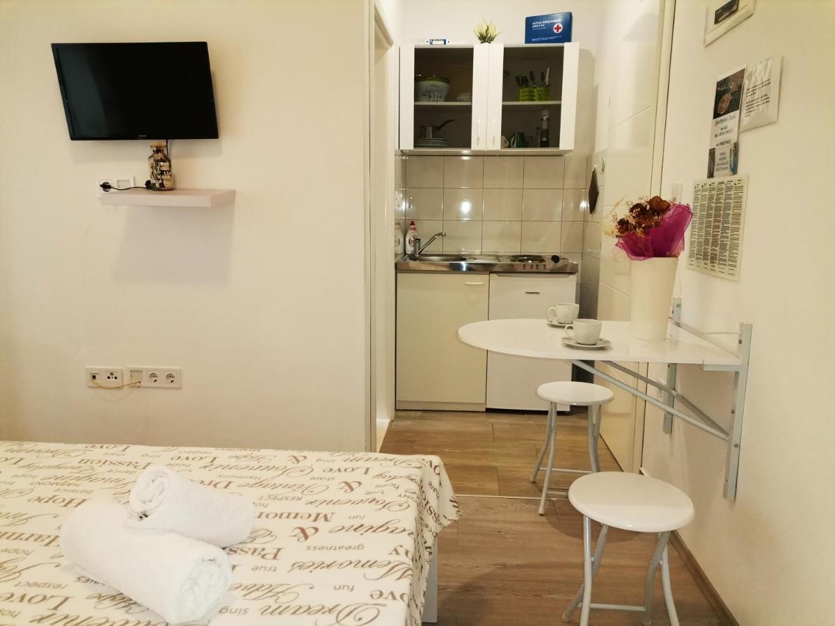 Apartmani Radić Primosten Bagian luar foto
